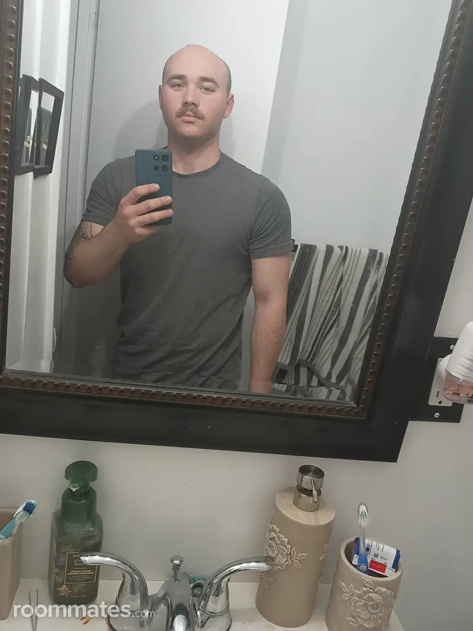 Profile photo 17 of 21