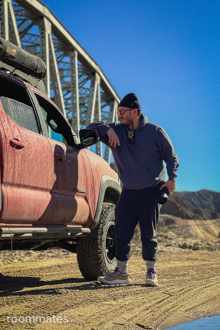 Profile photo 4 of 4