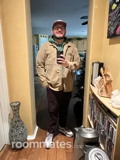 Roommate looking Santa Ana, CA, $1100