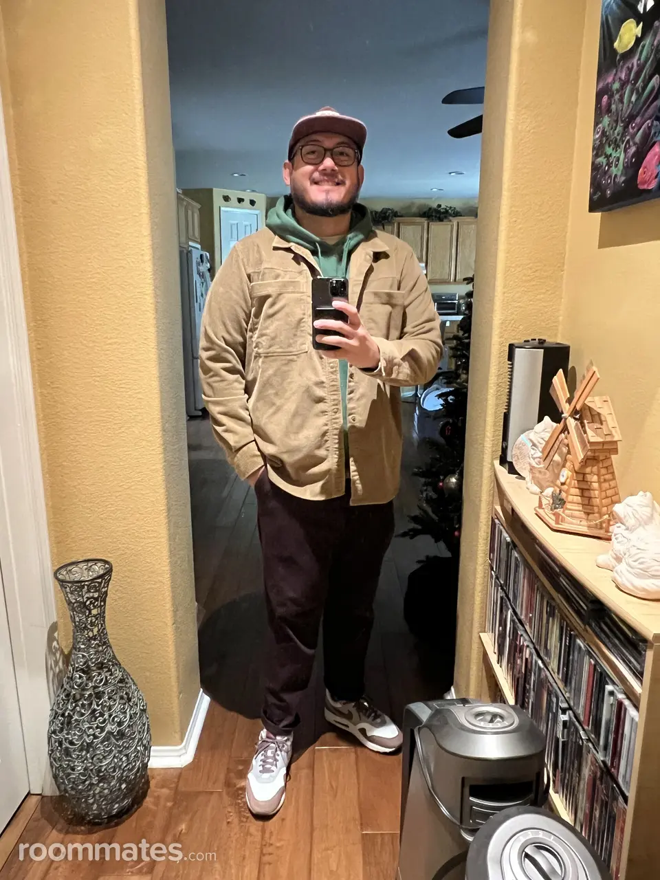 Profile photo 1 of 4