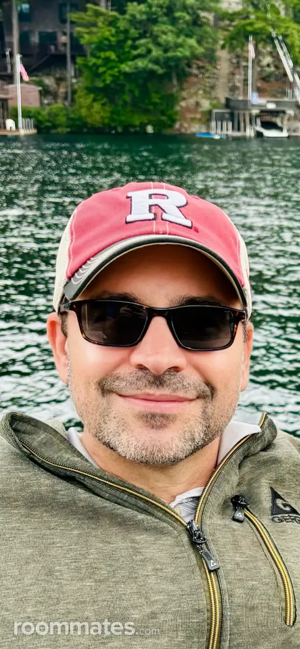 Profile photo 1 of 1