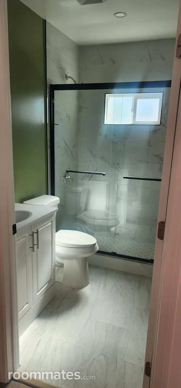 Profile photo 2 of 11