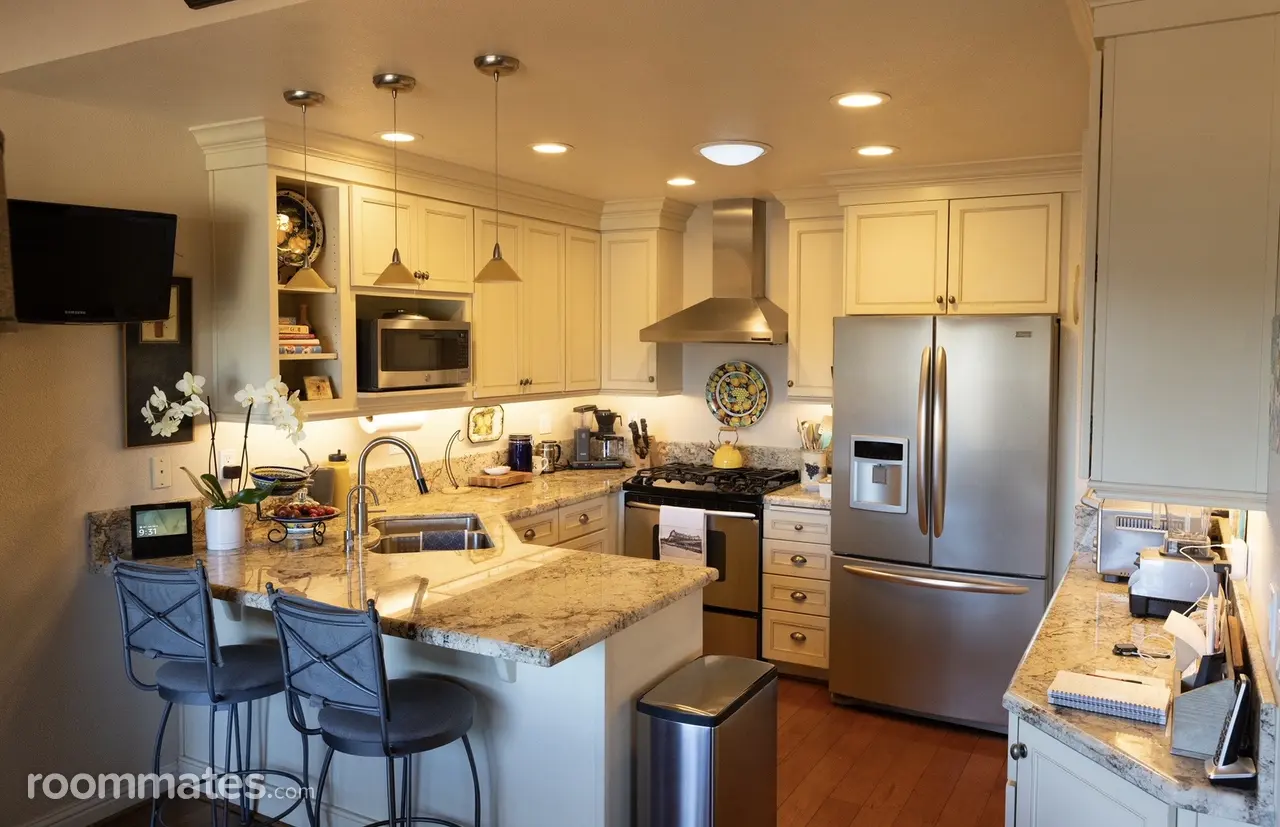 Profile photo 5 of 8