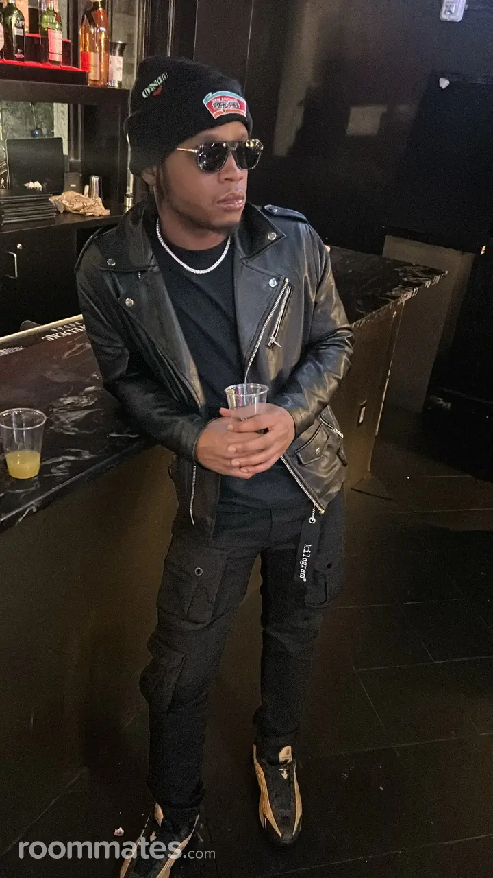 Profile photo 1 of 5