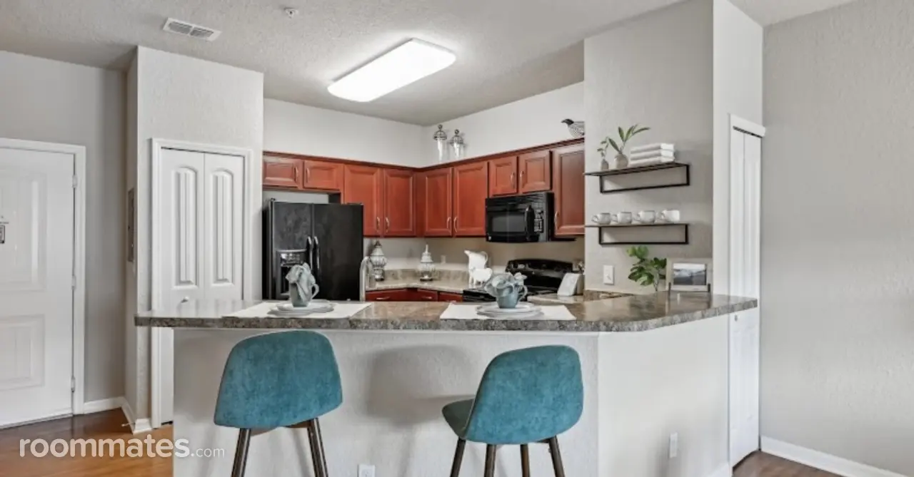 Profile photo 5 of 16