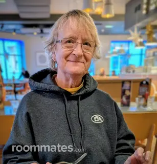 Roommate looking Tualatin, OR, $1000