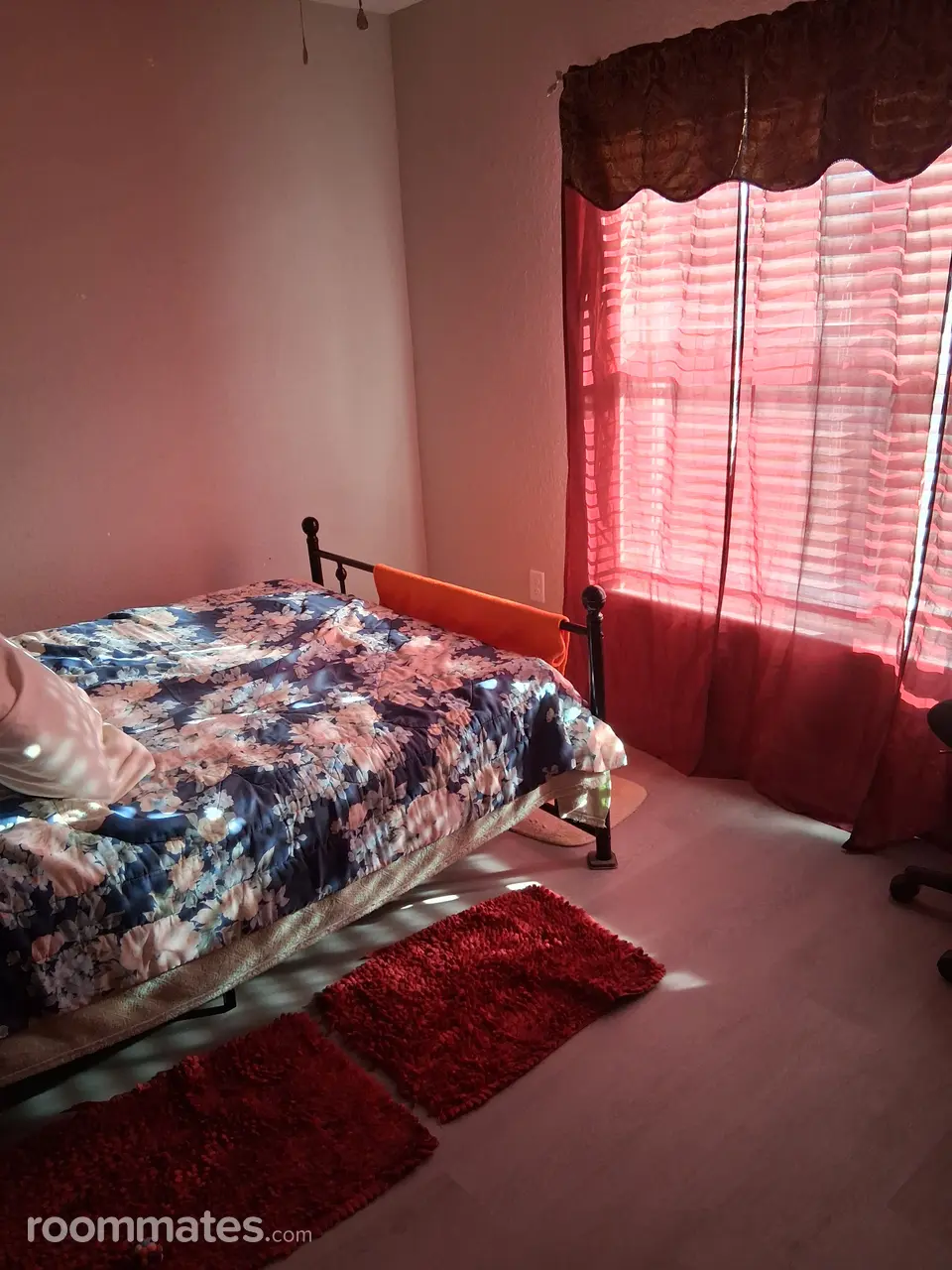 Profile photo 3 of 7