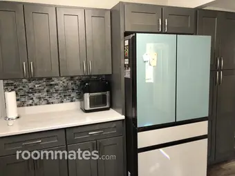 Room for rent in Burrillville, RI $975, house