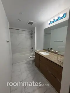 Room for rent in Miami, FL $1500, house