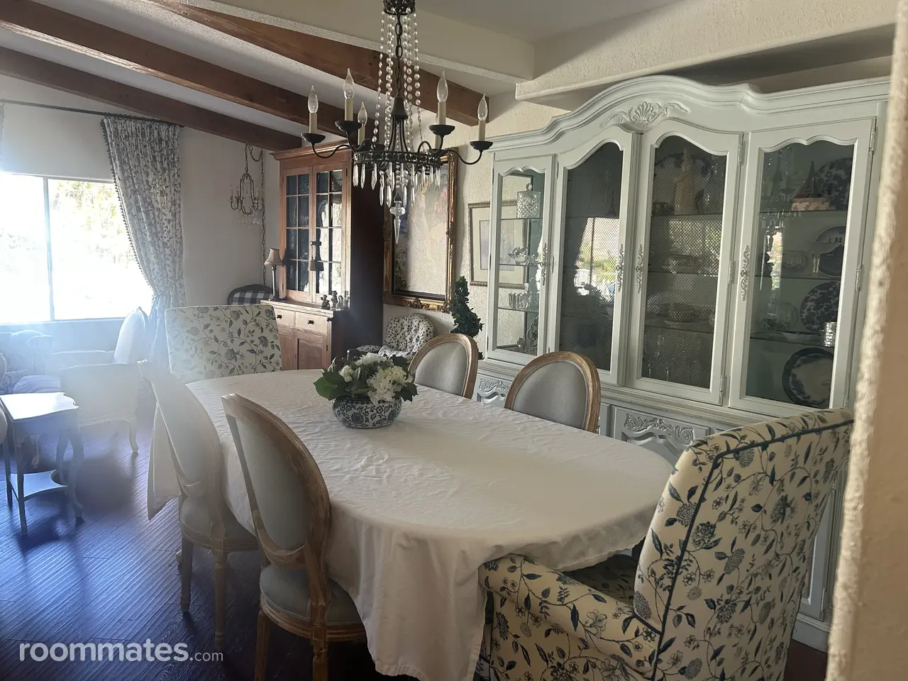 Profile photo 13 of 18