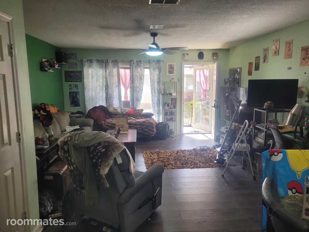 Profile photo 7 of 10