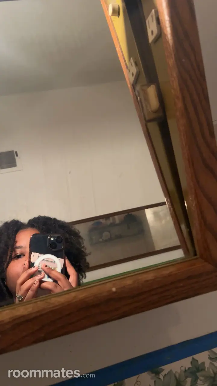 Profile photo 5 of 5