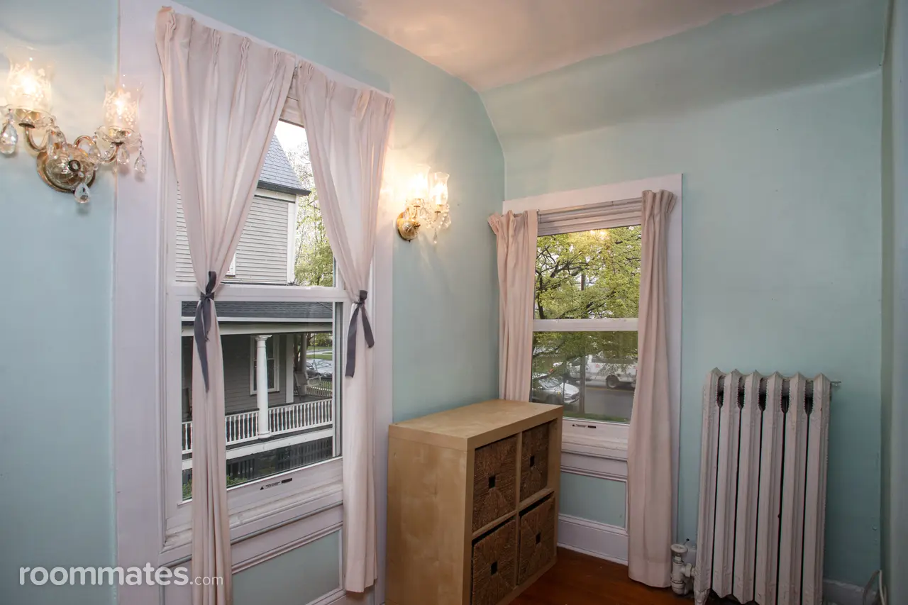 Profile photo 5 of 12