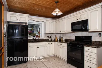 Room for rent in Rutherford, NJ $1250, house