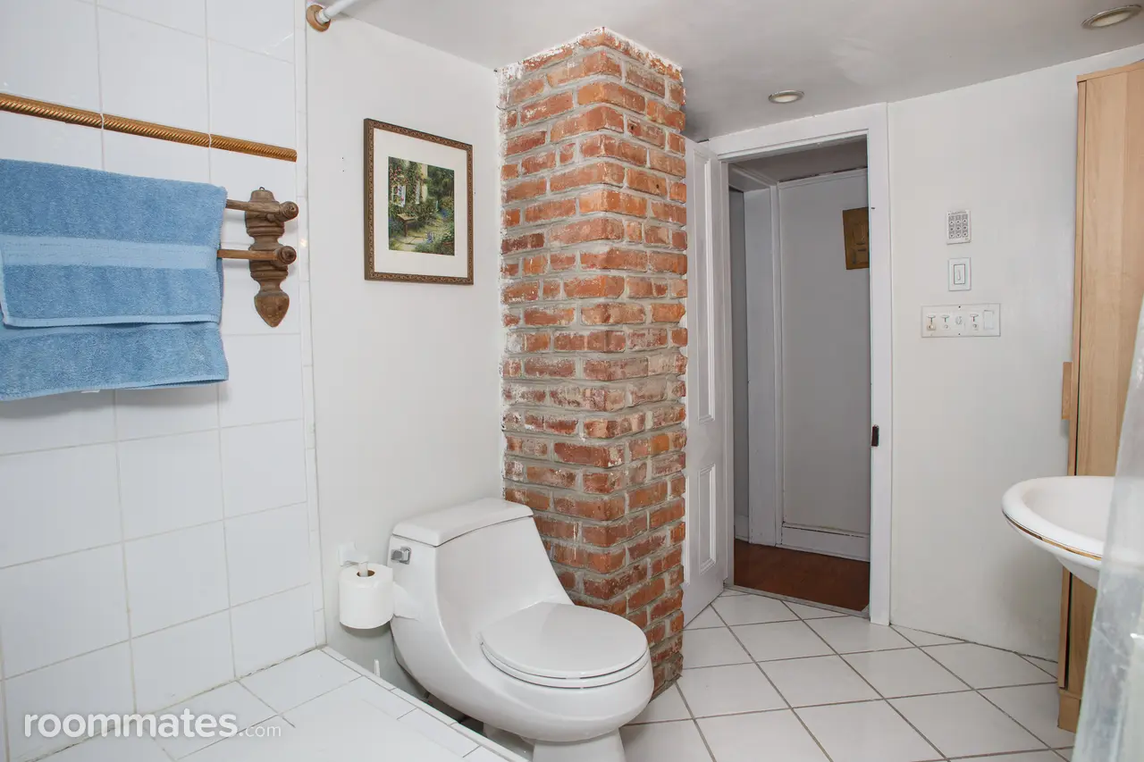 Profile photo 8 of 12