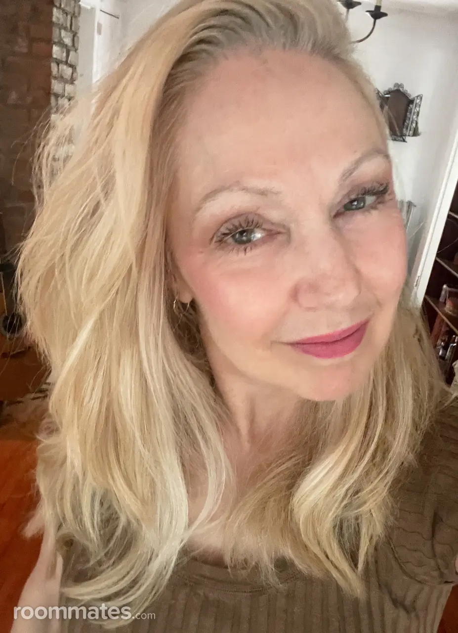 Profile photo 12 of 12