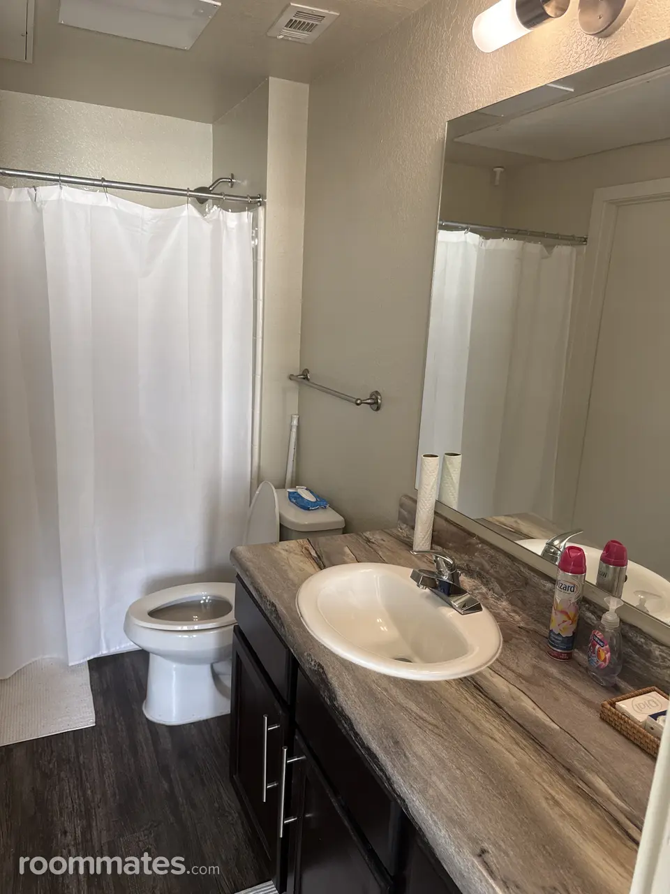 Profile photo 4 of 14