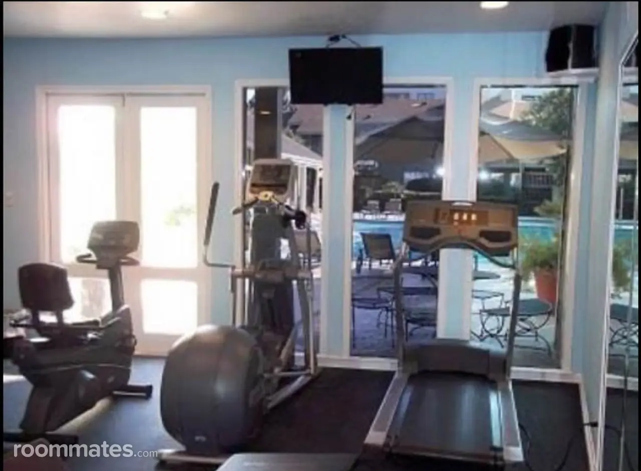 Profile photo 4 of 10