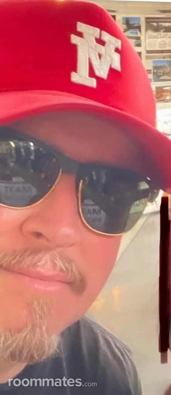 Profile photo 1 of 1