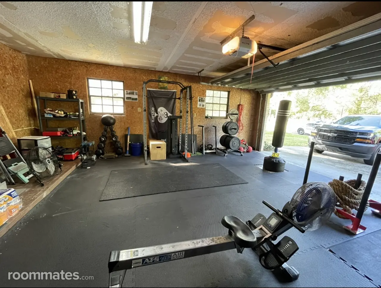 Profile photo 9 of 10