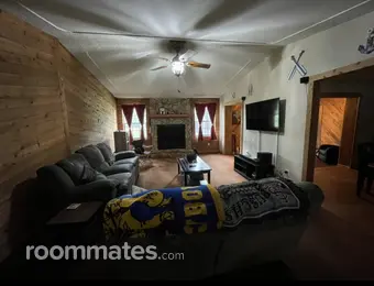 Room for rent in Melbourne, FL $1100, house