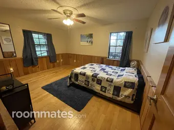 Room for rent in Melbourne, FL $1100, house