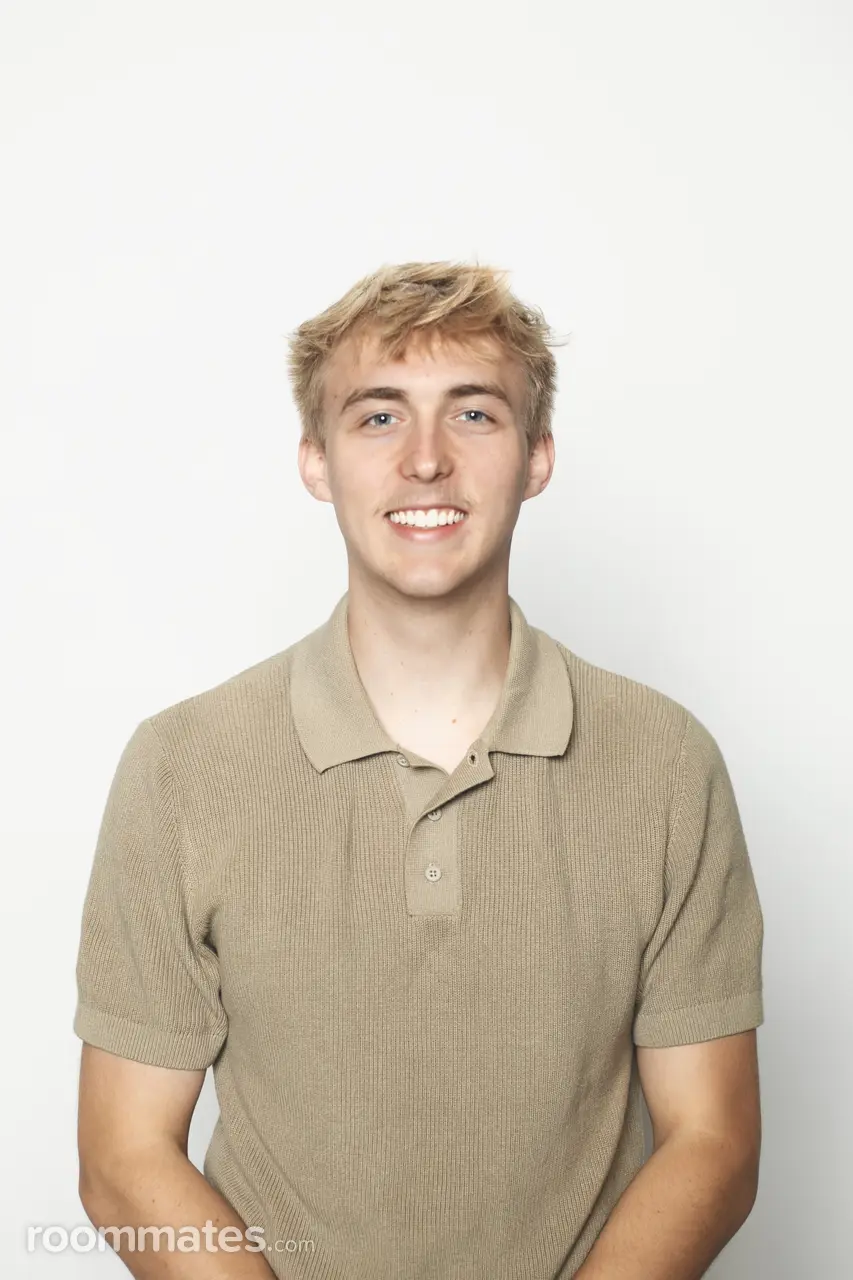 Profile photo 7 of 7