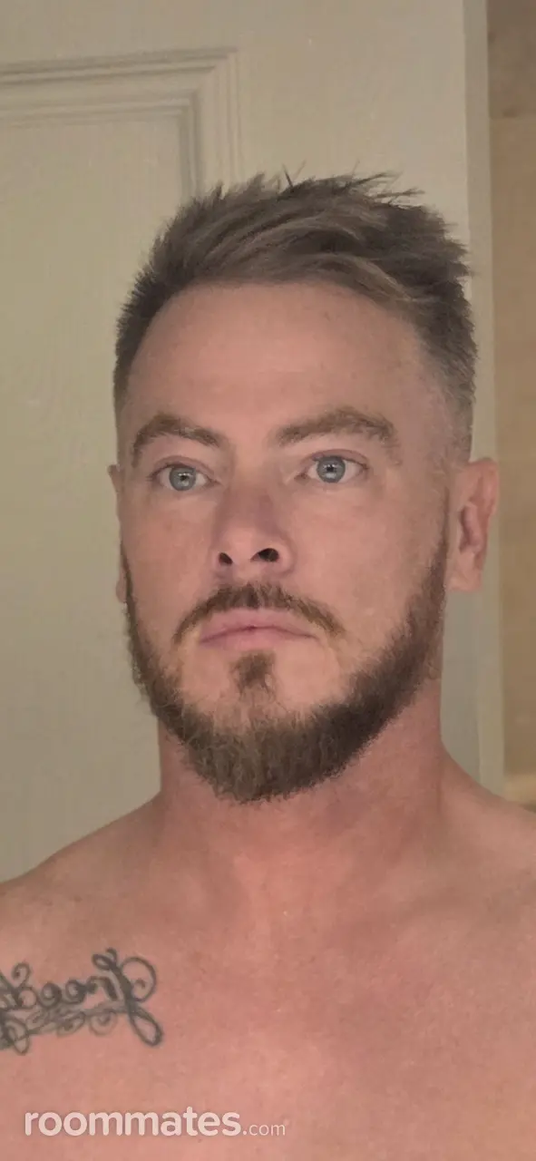 Profile photo 1 of 1