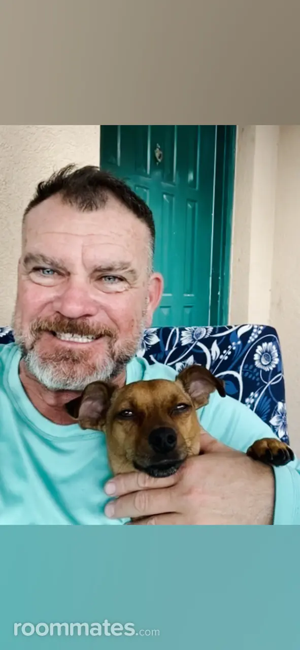 Profile photo 11 of 11