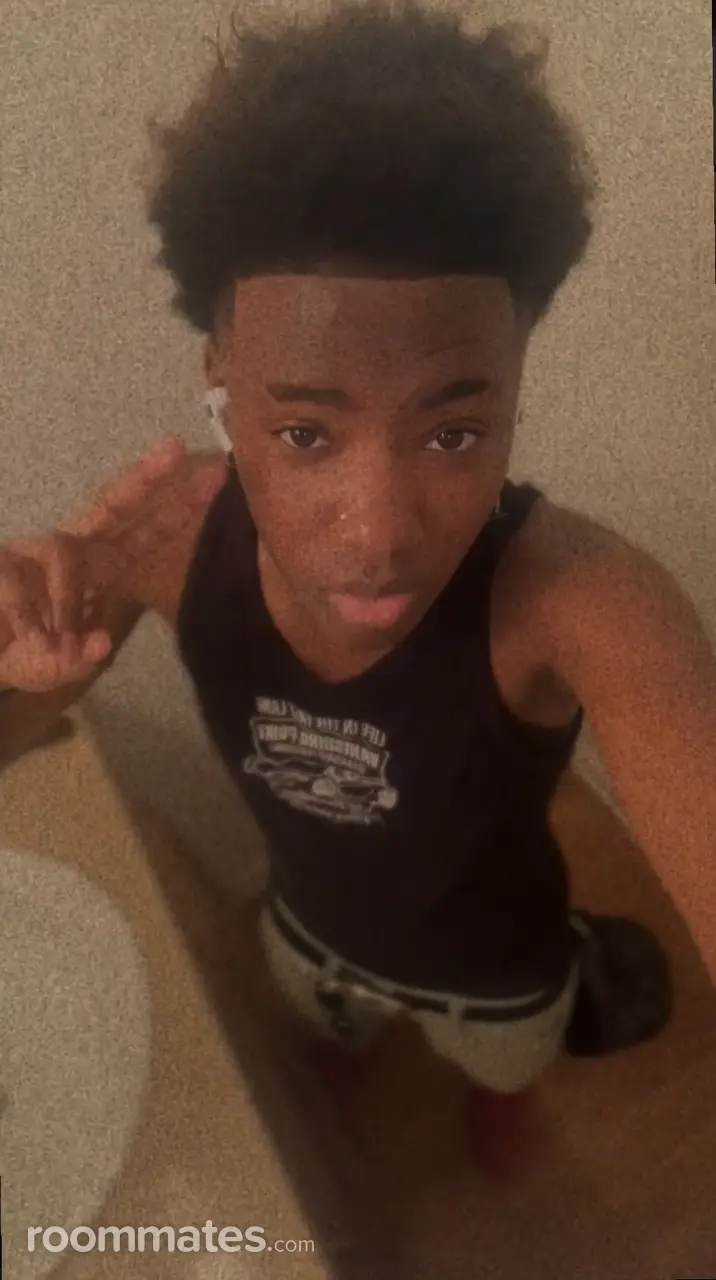 Profile photo 4 of 7