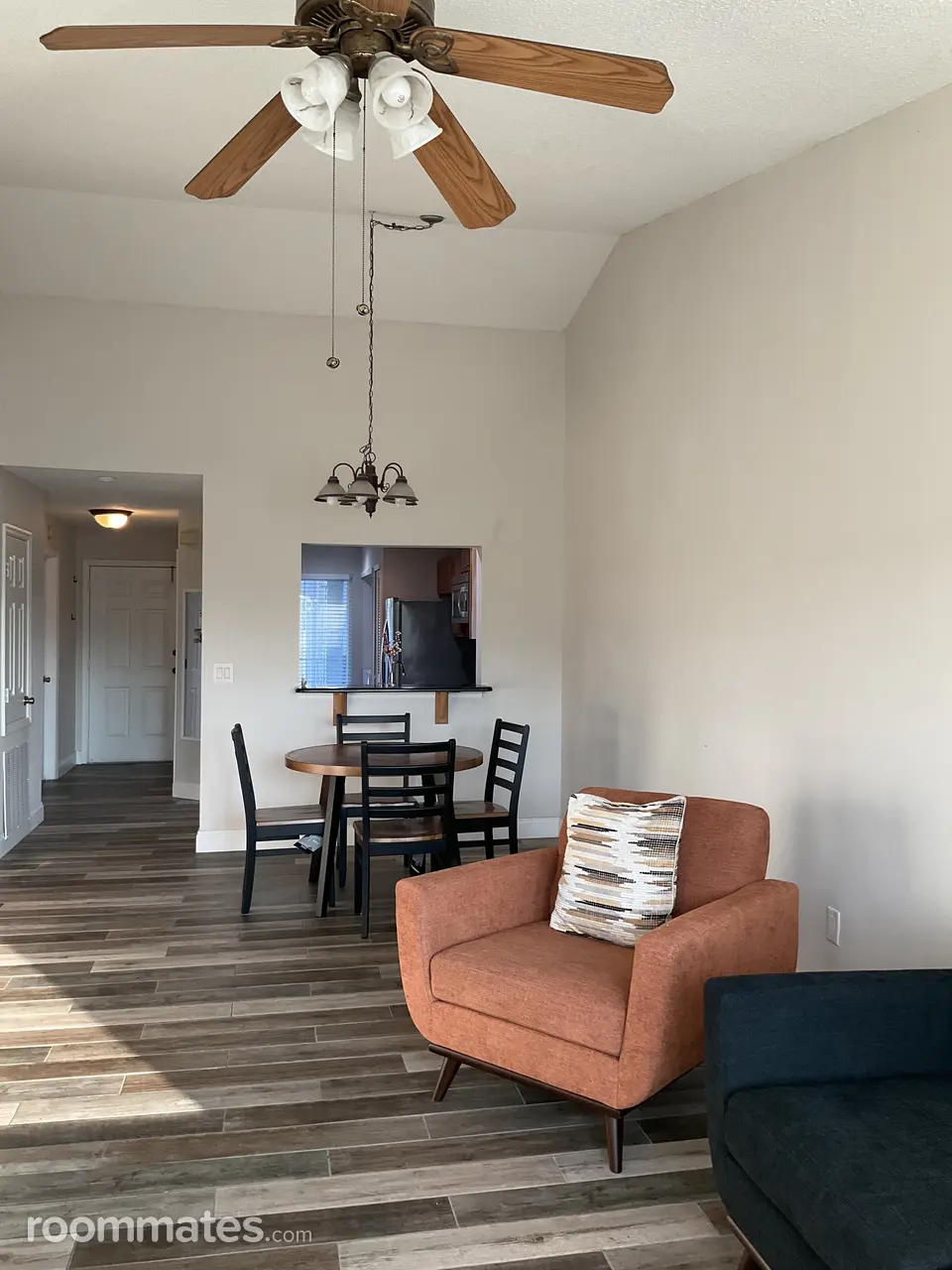 Profile photo 10 of 12