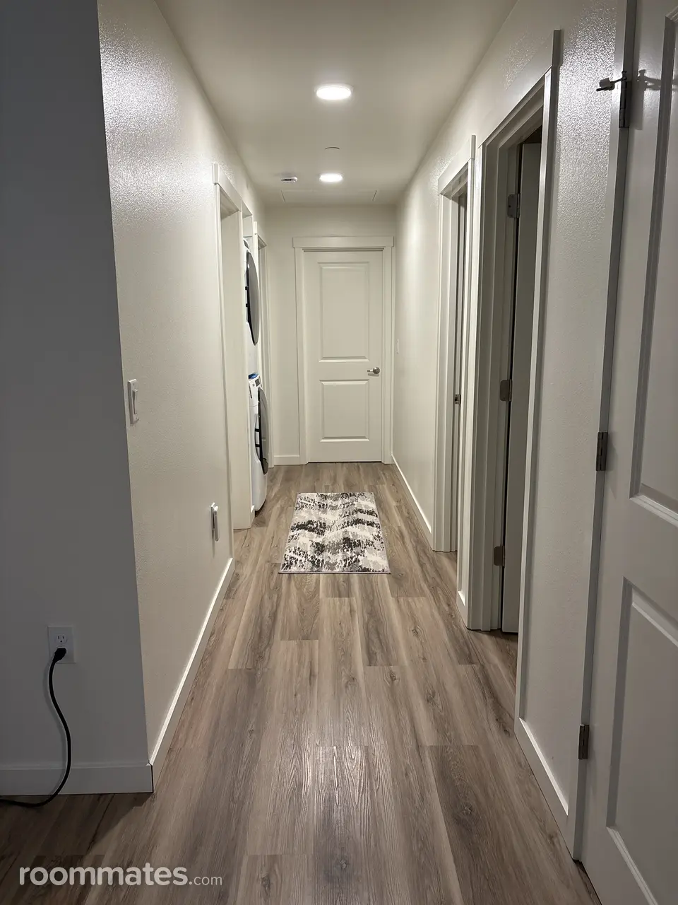 Profile photo 3 of 8