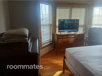 Room for rent in Oswego, IL $1000, house
