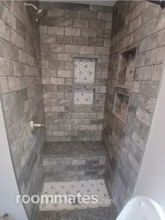 Room for rent in Oswego, IL $1000, house