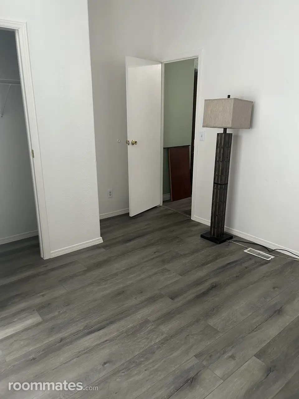 Profile photo 2 of 4