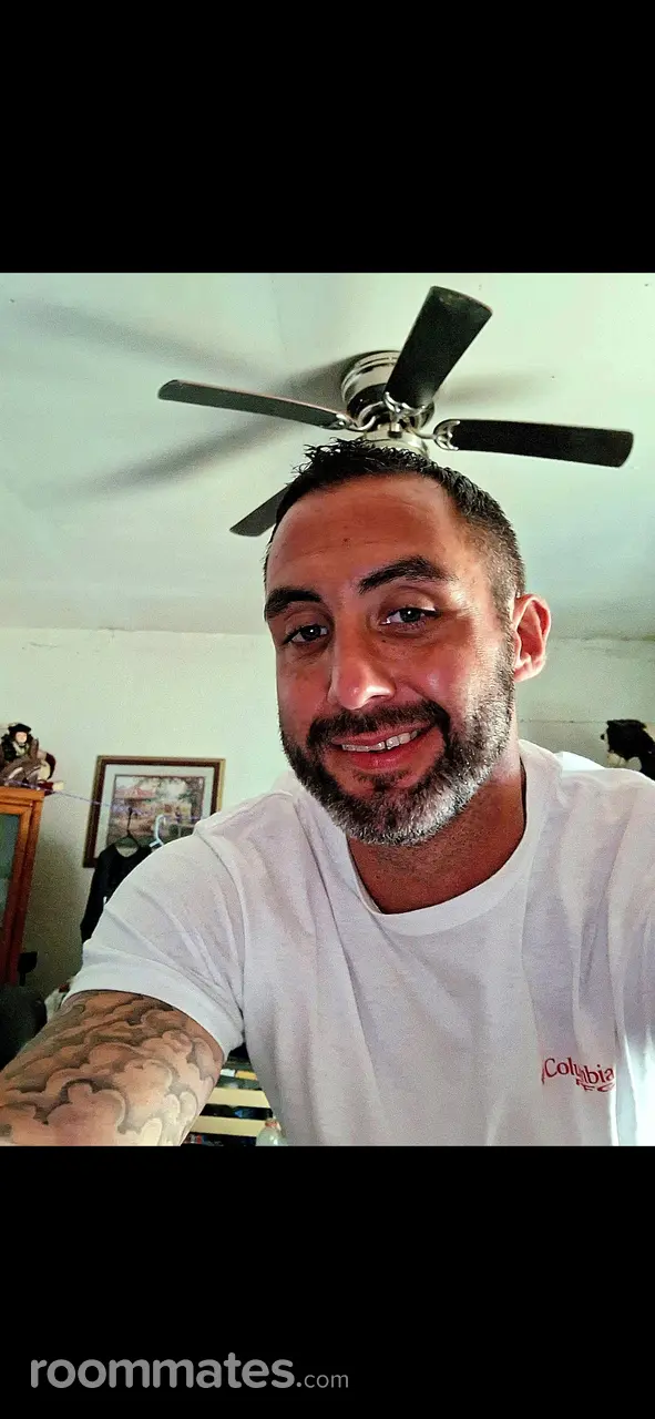 Profile photo 1 of 1