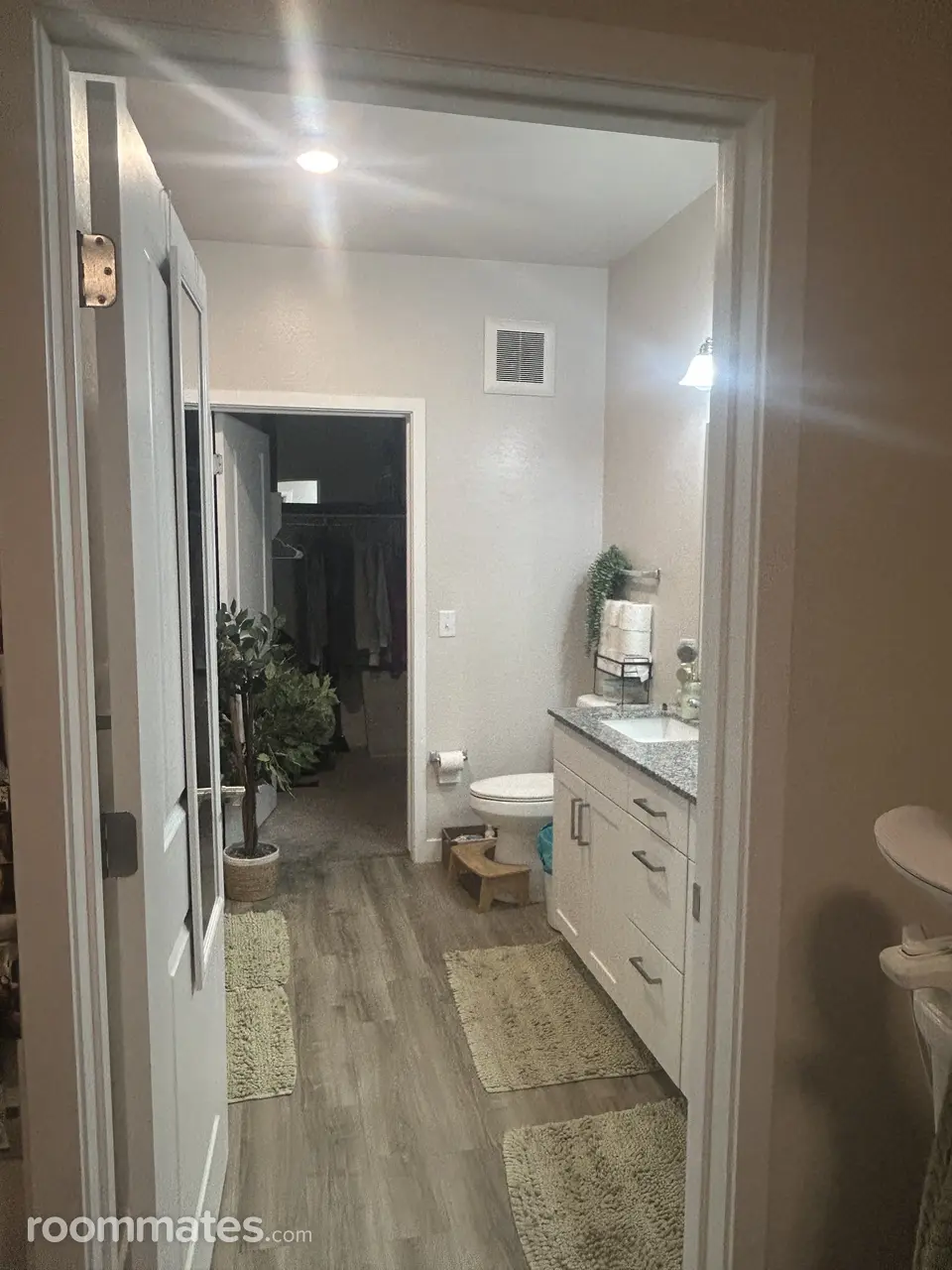 Profile photo 6 of 7