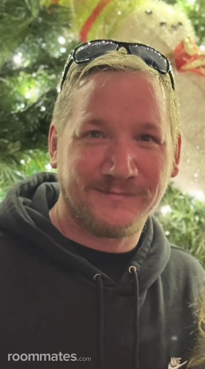 Profile photo 1 of 1