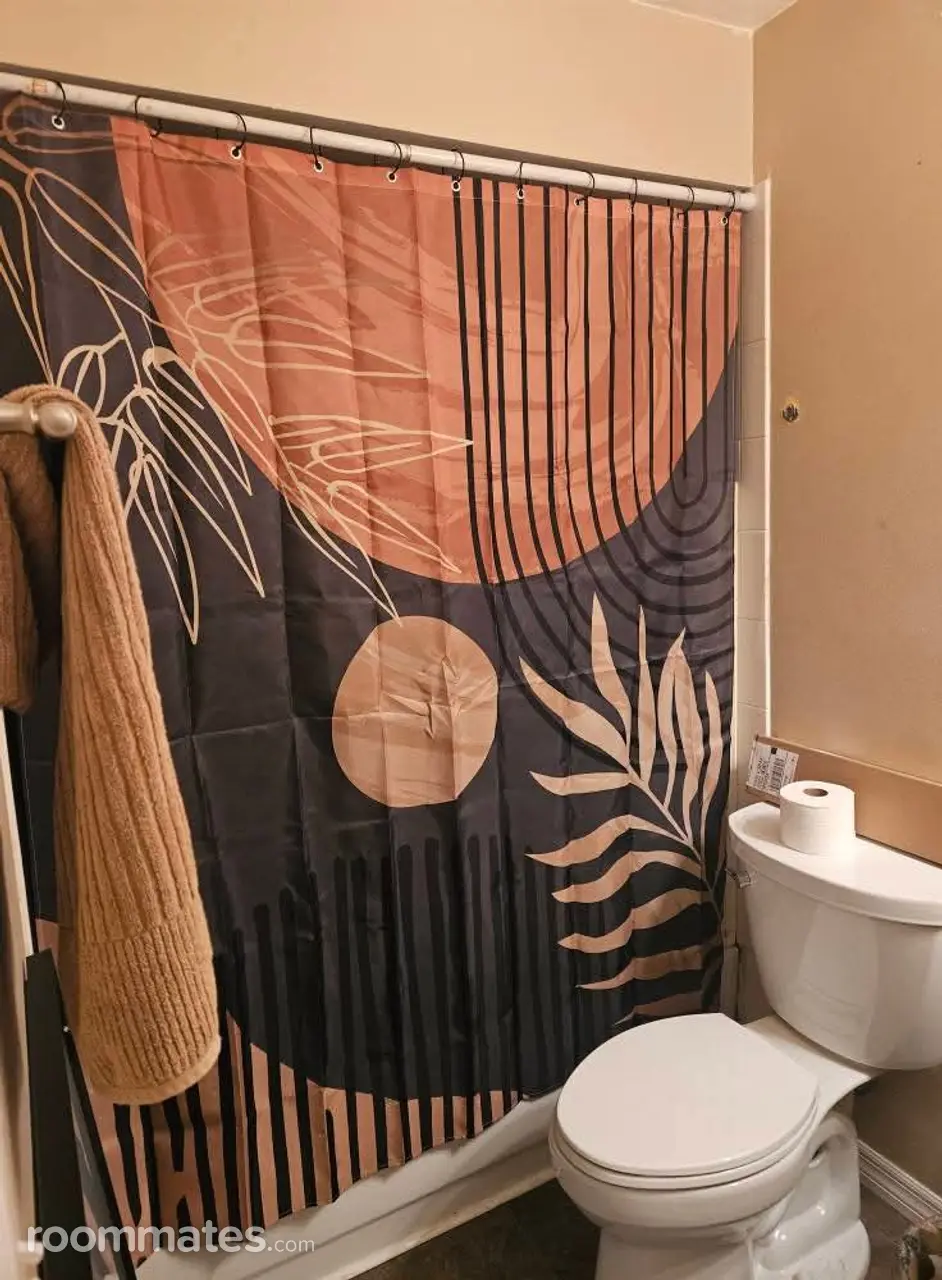 Profile photo 10 of 12