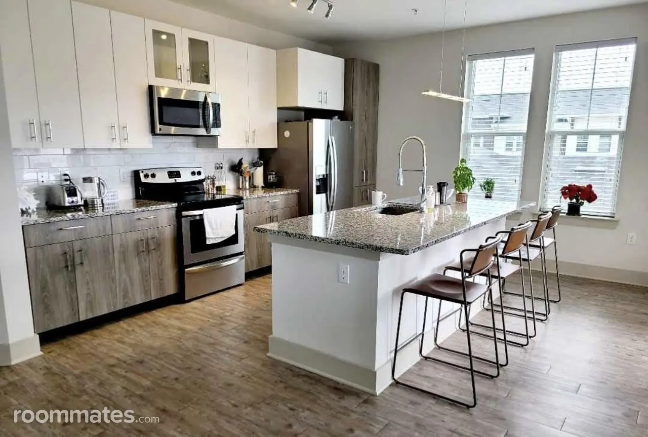 Profile photo 6 of 11