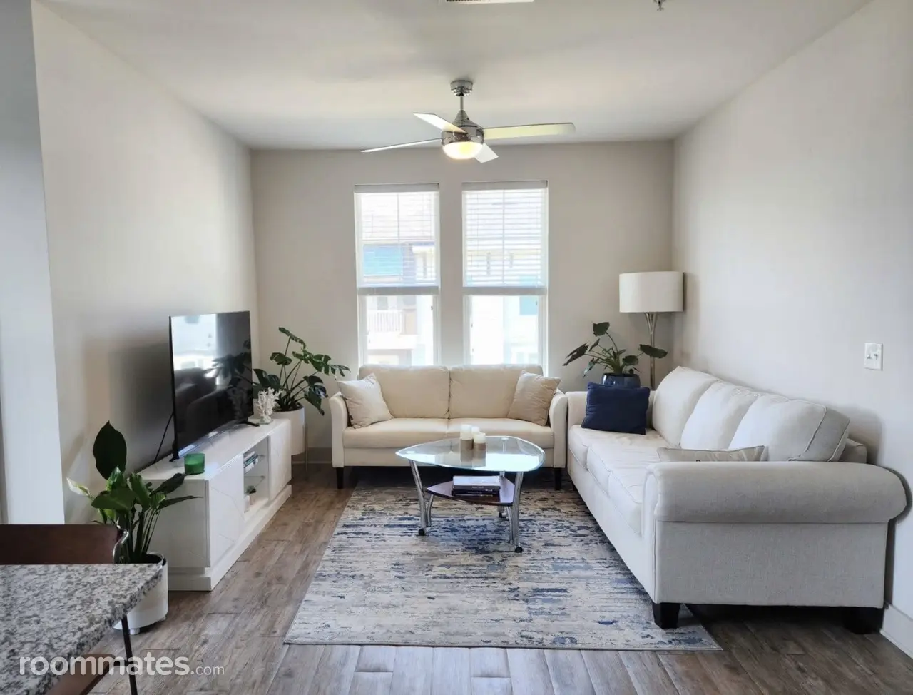 Profile photo 4 of 11