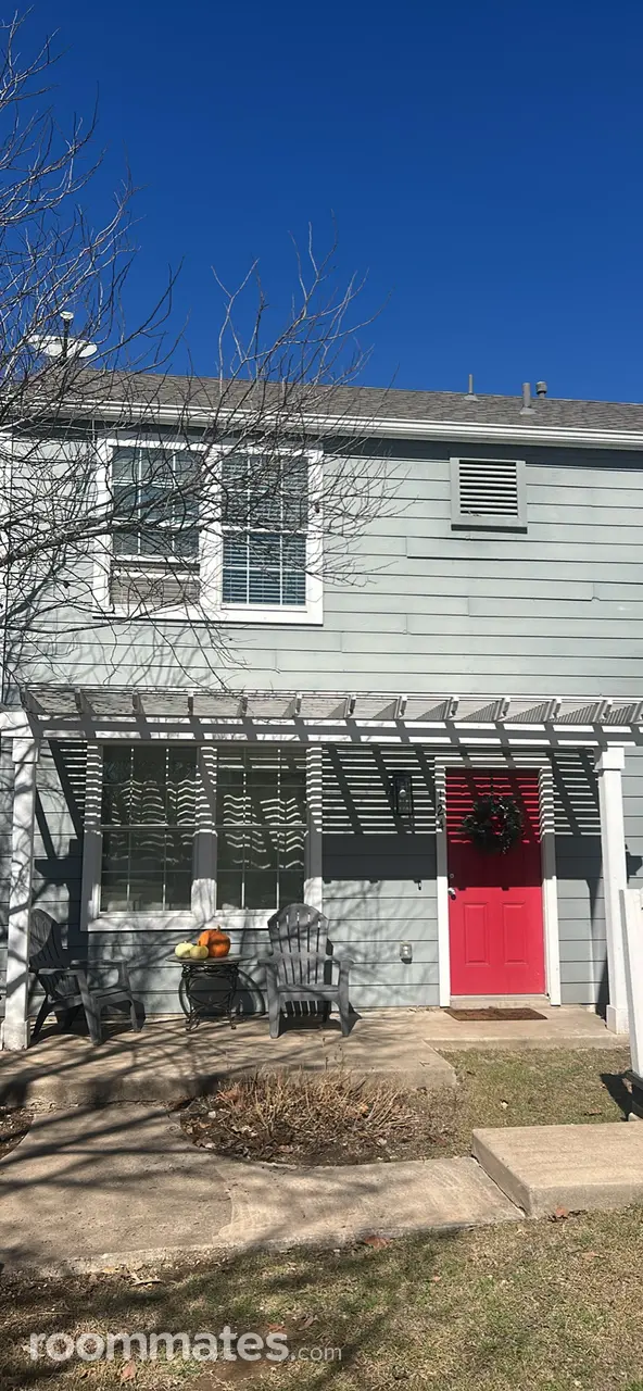 Profile photo 5 of 10