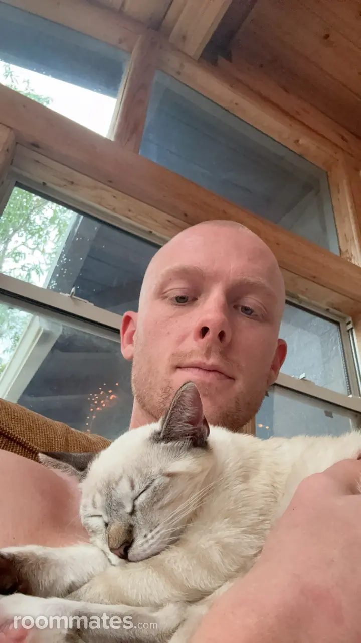 Profile photo 1 of 9