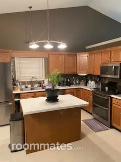 Room for rent in Cincinnati, OH $1000, house