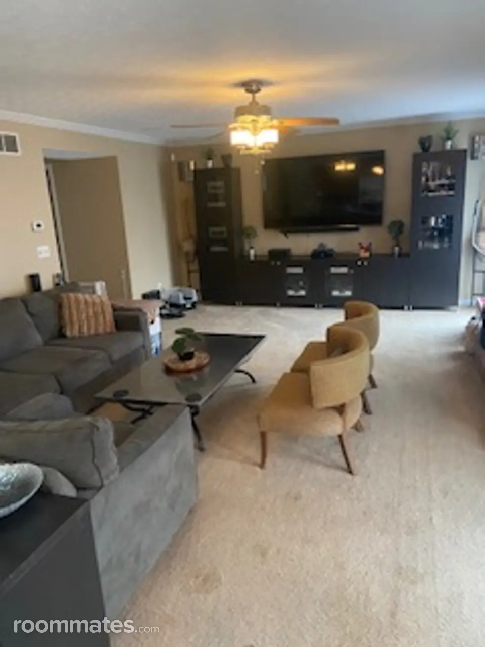 Profile photo 3 of 11