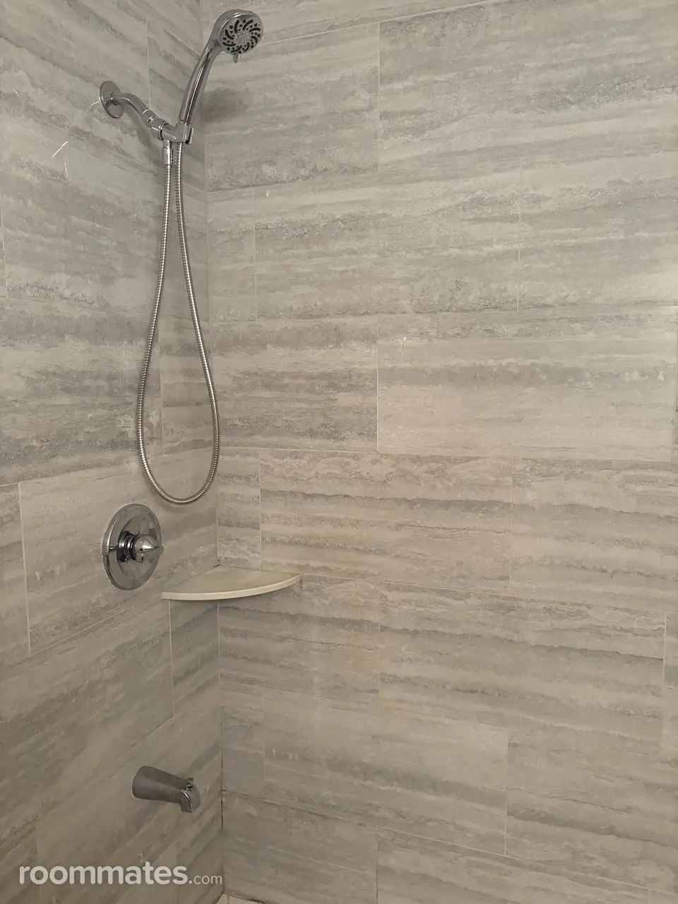 Profile photo 6 of 16