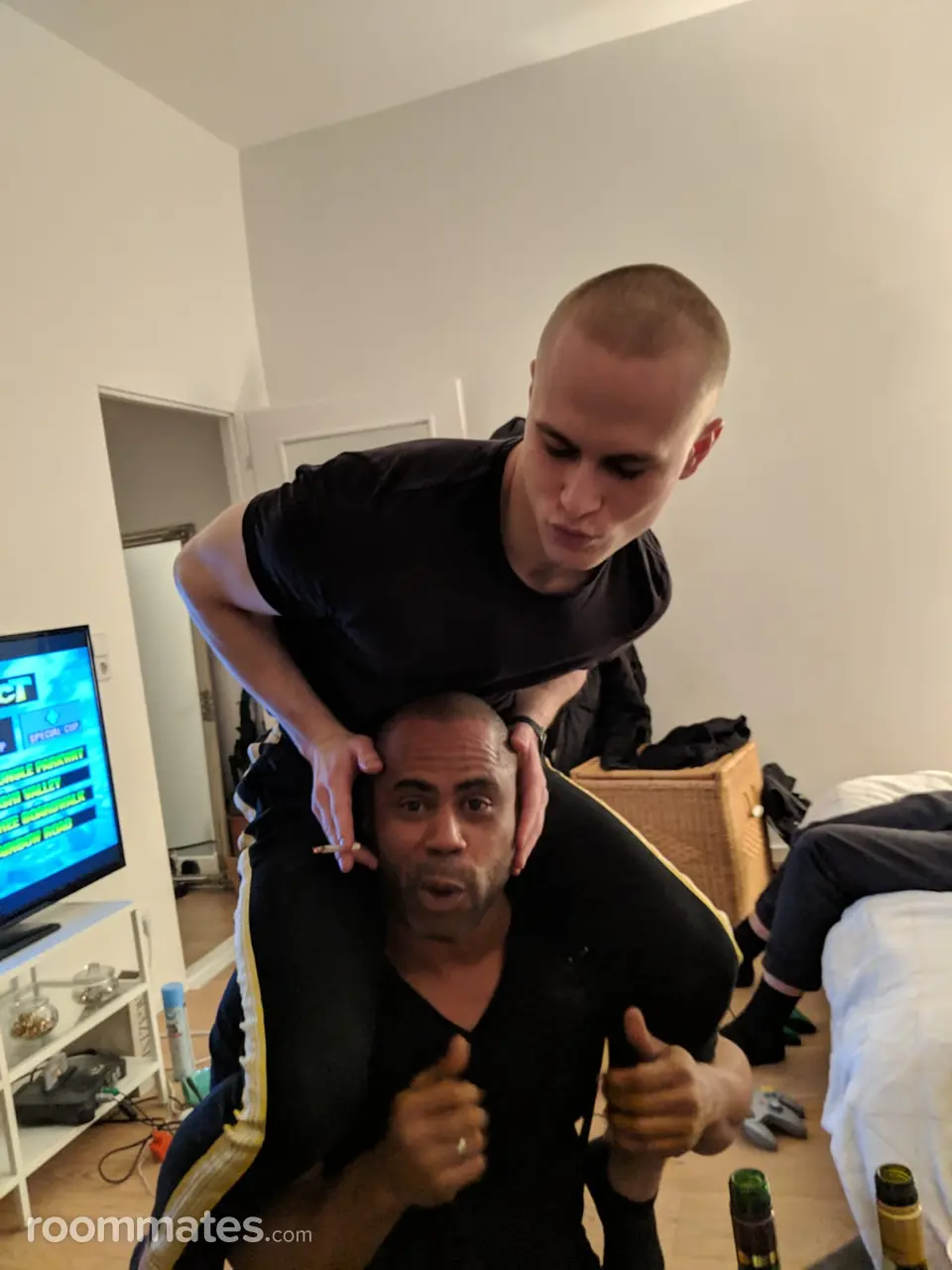 Profile photo 10 of 16