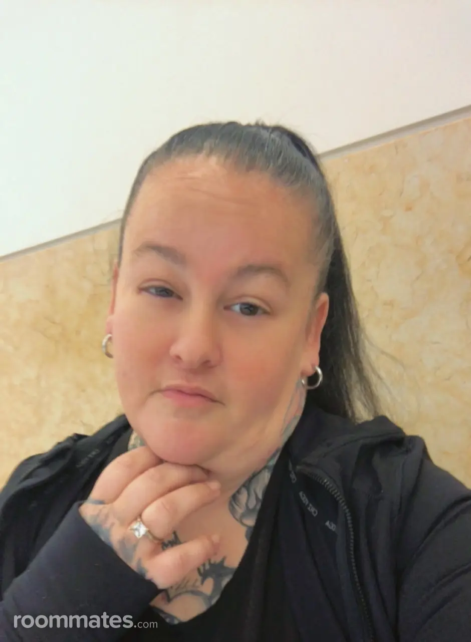 Profile photo 1 of 1