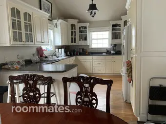 Room for rent in Saint Simons Island, GA $1050, house