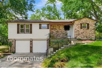 Room for rent in Shawnee, KS $950, house